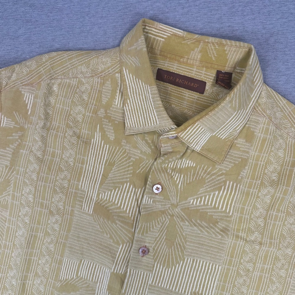 Tori Richard Hawaiian Shirt Mens XL Khaki Tan Silk Jacquard Floral Short Sleeve
